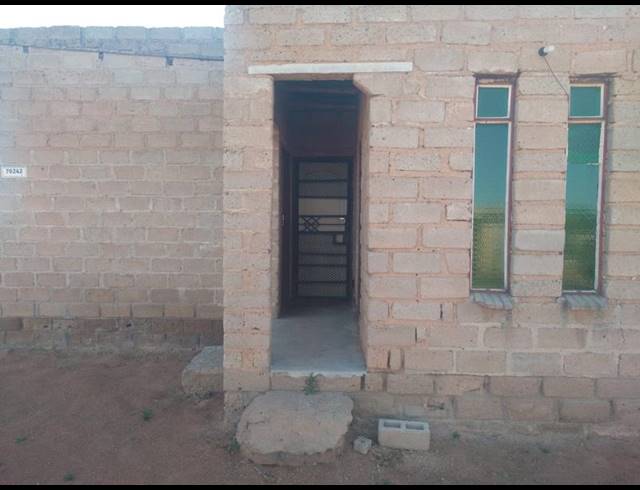 2 BEDROOM HOUSE FOR SALE IN MANKWENG